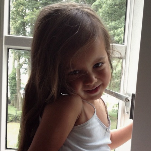 Azize demetria nimeya lovato - Four years old - Best friends with Emily layaborah. - 'Life love laugh.' ♥ ♥