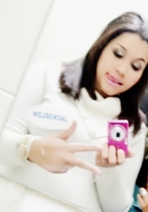 ,,  m.amiggâ do @M3N0HEX_  , siiister da @iae_tatakiss , coonfiança do
@venku_leeoleeo , neggga da @ttua_jhee ,  amo sem + o @mcyoshioficial  ∞
