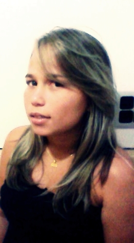 eu sou muito estrovertida e gosto de curtir a vida da melhor maneira possivel!!