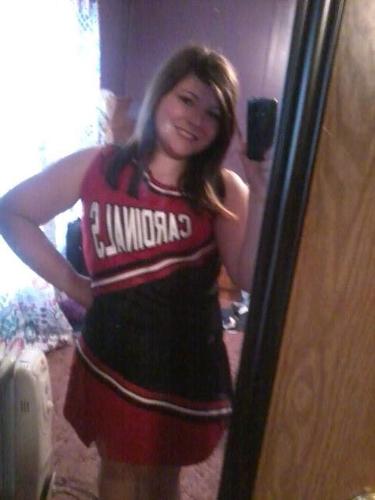my name is brittney nicole and i like to text and hang with friends and just be meeeee........