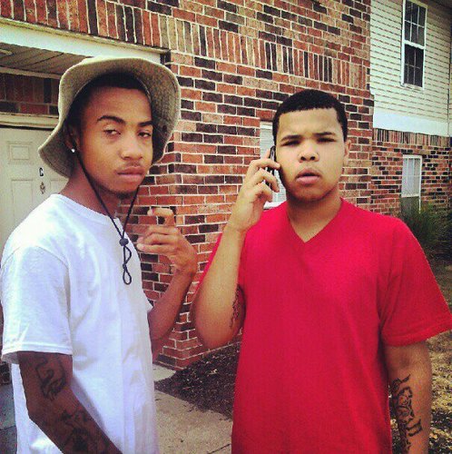 $elfmade to dah max..freemy ni99a moe g, rodney,deno,bam ru juu heard..