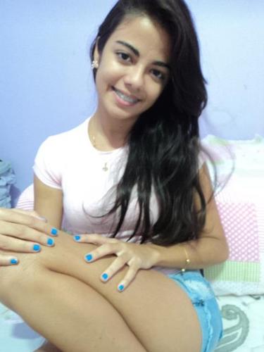 Ariana, ciumenta, chata, intuitiva, extrovertida, dramática. Lema: Sempre fé em Deus! (yn