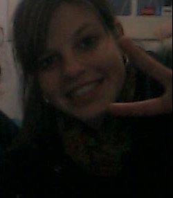 Gremista, leonina,16 anos, gêmea da @ttdabubs, fã dos Simpsons, chocólatra e gorda da @joanagfreitas :D