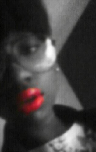 Niaa_Craay's profile picture. you know how they say follow your dreams ? well since im IN YOUR DREAMS follow me ; )