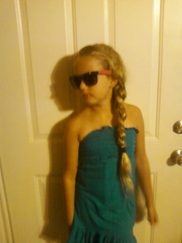 LeuschnerAshley's profile picture. My name is Ashley im 10 I go to Gilmer Apostolic church/school. My favorite stations are the breeze KVNE and KYKX love dogs horses and others and im pretty!