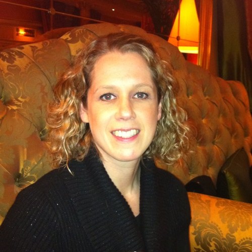 LoraEdwards3's profile picture. 