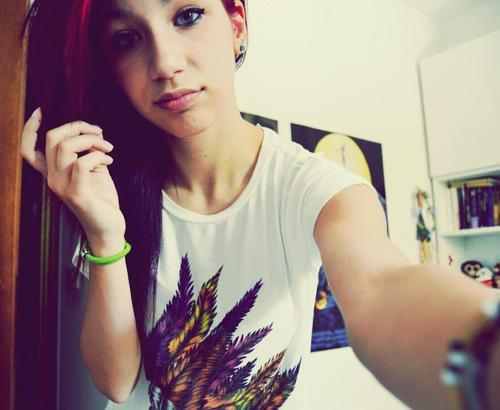 SarahLovelyy's profile picture. Aloha (: im sarah and im 16. follow me