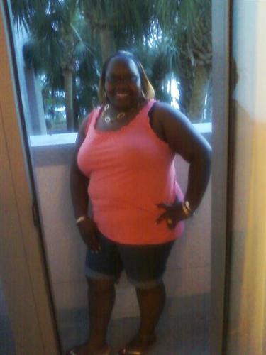 just a simple girl that enjoys life!! no hassle and no drama!!!