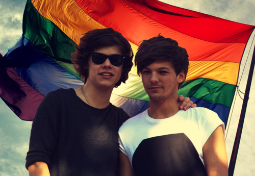 If you don't ship Larry, you simply do not ship love and Boo Bear and Haz do not approve of you, okay.
