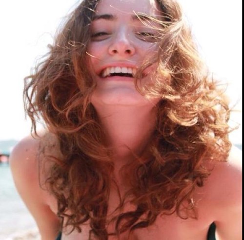 SariRouge's profile picture. 