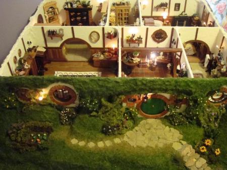 This is the LOTR RP Community Big Brother House. We will be watching.
