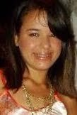 Aqela q grita, aqela q senti saudade, aqela q vive sorrindo, aqela q msm errada tenta aprender !