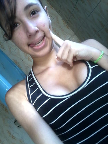 ∿* ' ſembrαr é fαciſ prα quem 
tem memóriα , esquecer 
é dificiſ prα quem tem corαçαõ . ∿*    '  Eſα é virginiαnnα⋆;* '