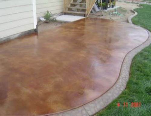 We specialize in landscape curbing equipment.