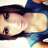 Quando se trata de um amor grande a gente não sabe como falar. A gente se perde em dimensões. Não importa a distância, eu te amo demais;    14th, june 2012 ♥