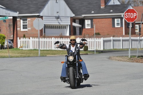 Sharonda_J's profile picture. I am a Black woman.