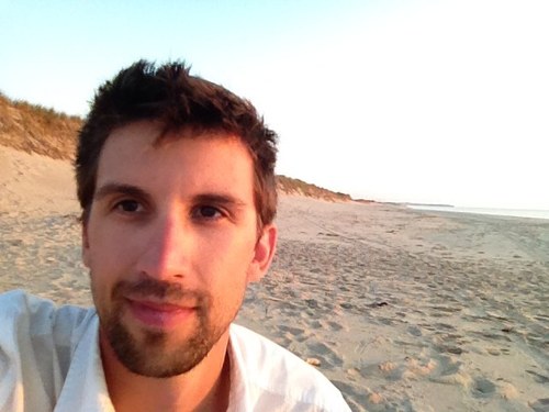 Pascal_CJ's profile picture. Je suis le gars qui écoute les musiciens jouer sur le Titanic.