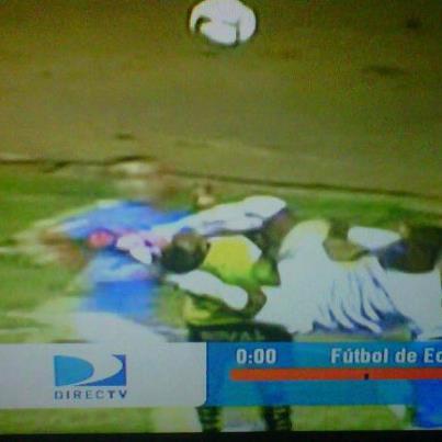 BastaArbitrajEC's profile picture. Independiente del equipo, todos estamos hartos del arbitraje ecuatoriano. Alcemos la voz! Insultos y ofensas serán eliminados!
