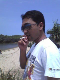 devdec1's profile picture. gemesin, jengkelin