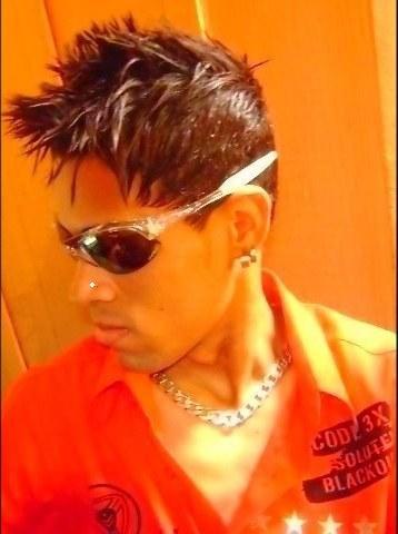 As 3 maiores mentiras da internet: 1. Li e concordo com os termos de uso. 2. Status: Ocupado 3. Tenho mais de 18 anos.

kkkkkkkkk.....néh