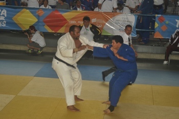 Hijo de Reinaldo y Zoraida, Hermano de Nadeska, Judoka, Sambista, TSU en Comercio Exterior, Papá de  Paula Sofia Y Caraquista 10000000000%