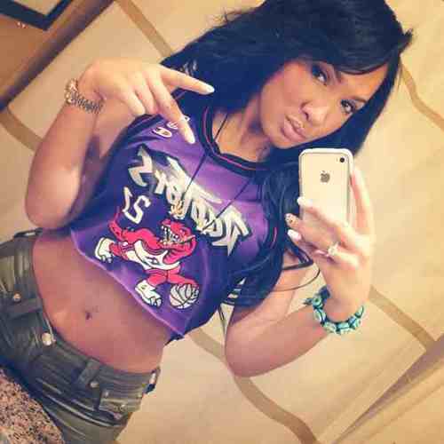 just follow and retweet #freaky #fungirl #teamfollowback #teamredbone #teambadbitches #mentionme #love #live #life