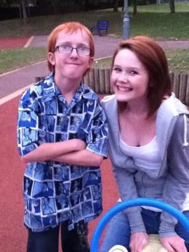 alanreed3112's profile picture. hi guys follow me and ill follow back:]