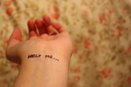 Send me your self harm secrets and I'll retweet them. Stay strong.♥