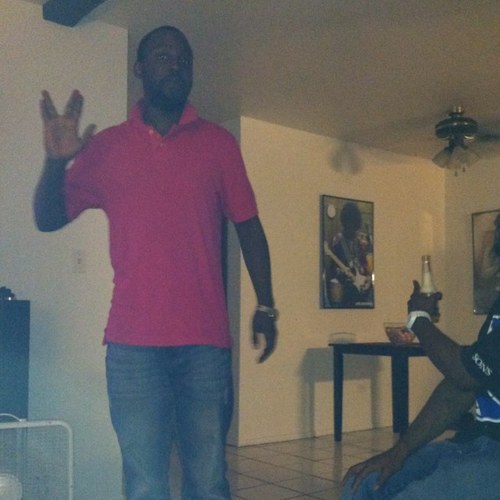 I_am_the_cap's profile picture. Originally from the womb. Brooklyn born and raised, fought in WW2... shit happened, took a nap on ice and now i'm avenging the earth...