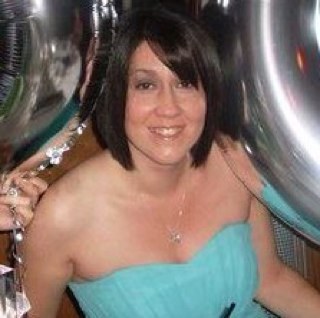 ClaireLTay's profile picture. 