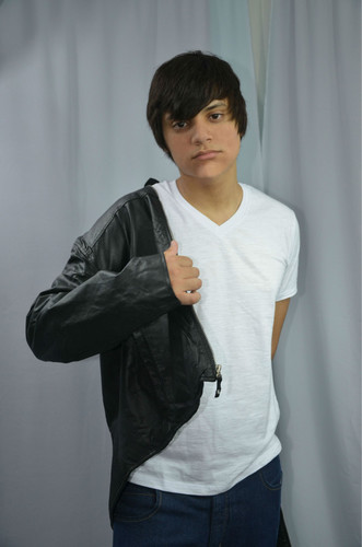 Dona: @AmandamartinsGv
Oficializado dia 02 / 08 / 2012 ;;
Fc feito para o lindo ator e modelo @OGustavoNunes