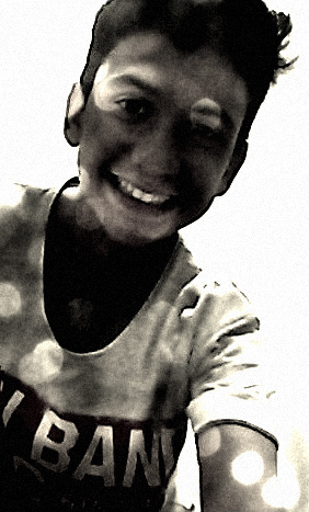 Nem Sempre o Sorriso que Trago noo Rosto , é a vidaa que levoo' ¹²³