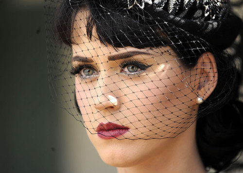 Fanática de Katy Perry, mi canción favorita Thinking of you.. Chilena.