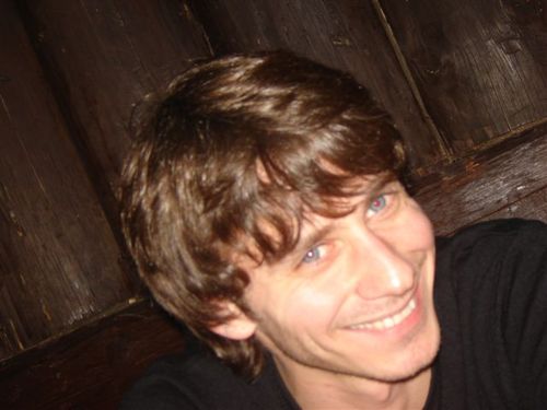 DaviT1's profile picture. 