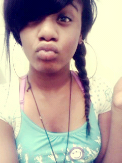 SheDerica_Kline's profile picture. Myy twitterr iss forr ME...youu dntt likee watt ii sayy thenn idgaff....ii couldd bee thee kindestt personn youll meett...intiill youu cross thtt liinee(: