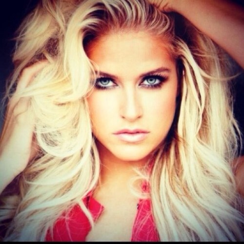 BlondeTourageK2's profile picture. Fan of WWE Diva Kelly Kelly and former WWE diva Tiffany. I wish one day to meet them and nobody will change that! Reby Sky replied to me once 8/3/12