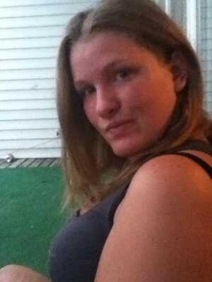 heyyy im brittany as u see tht luvs horses u wanna kno more message me