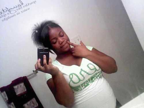 IMA LAYED BACK PERSON THAT LIKES TO CHILL WITH HER MAN AND BE BY HIS SIDE NO MATTER WAT
