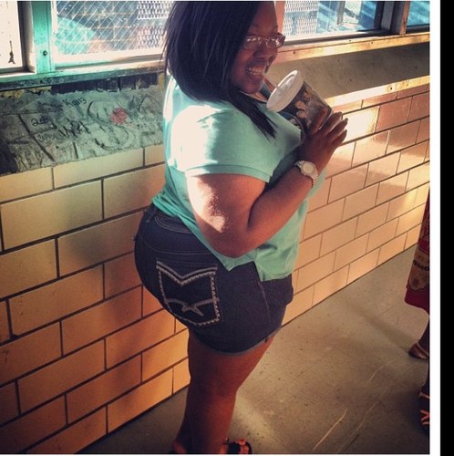 BriT_DaBakerY's profile picture. #TeamNiceBoobies•Sagittarius•#TeamBigGirls•BBM 228ABCB3