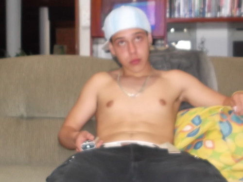 prazer,sou um cara cheio de defeitos ♪♫ ;) follow me ;)