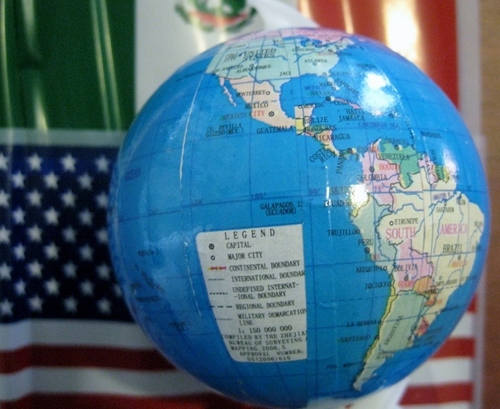 Maestra, hispana/latina, mamá, autora. Mis opiniones son propias sin respaldo.
Libro sobre todos los países latinoamericanos de venta aquí/Book
https://t.co/b10cuycgNV