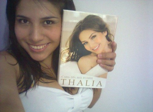#ProveedorDeInsumosMedicos Ecuatoriana #AmoThalia SueñoConocerla @Thalia y ella me SIGUE #AutografioMiLibroCDMF