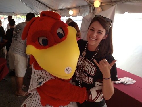 alliepj's profile picture. @eatdrinkclt 🍴