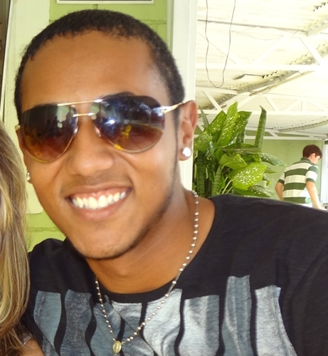 http://t.co/Gbk5XOU0vA
Não cruze os braços diante de uma dificuldade, pois o maior homem do mundo morreu de braços abertos