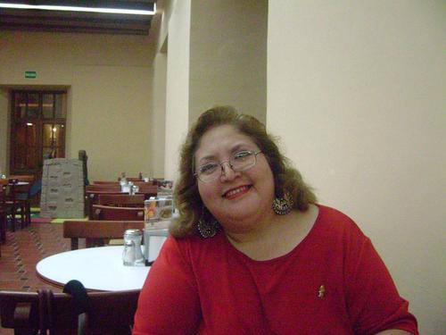 Vivo en  el hermoso puerto de Veracruz, soltera, de 51 años, sin hijos, soy una  mujer sensible, romántica, que esta en busca del amor verdadero.
