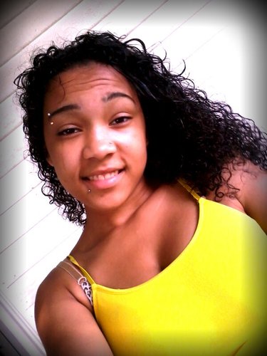 fuck allat bio shit , follow me and ill follow ` oan follow my Baby's , @NoLOVELost___ & @Fxck_Yoo_Tweets , also MyTayBae @_beauTAYYful & @O_oAlliepooh  ツ♥