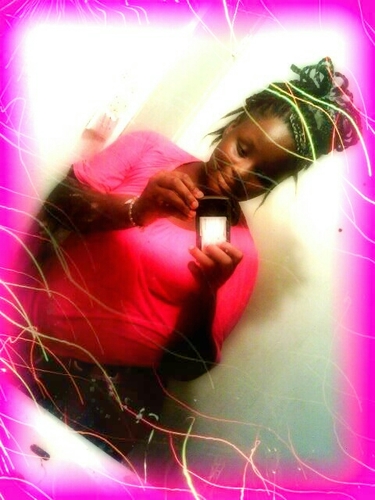 dont trust no one♥;