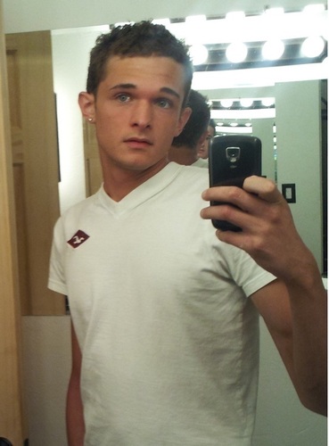 Tycole92's profile picture. 