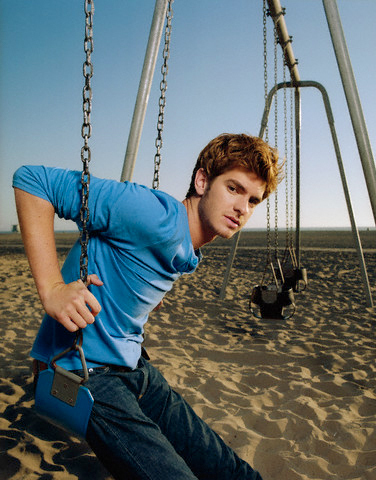 Official Account for Andrew Garfield. The Amazing Spiderman Exists 3 juli 2012. Watch it!