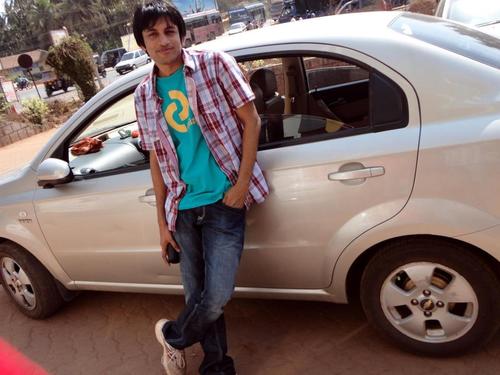 music n football are my love,,bit(a lot)moody,friend is fav show ,ambitious ,stubborn @ times,, i believe in, short n sweet.
